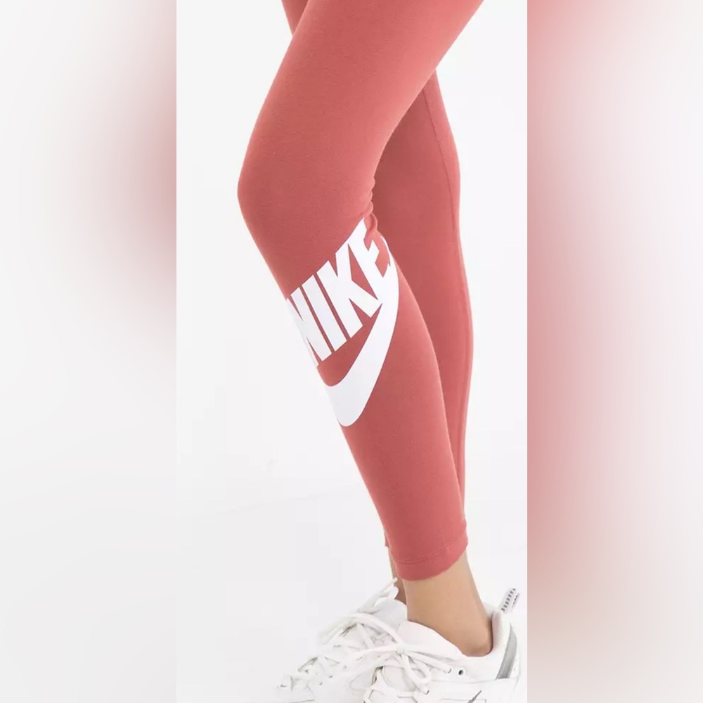 Nike Essential Tight Fit High Rise Full Length Leggings - NWT - Size L - Picture 2 of 16